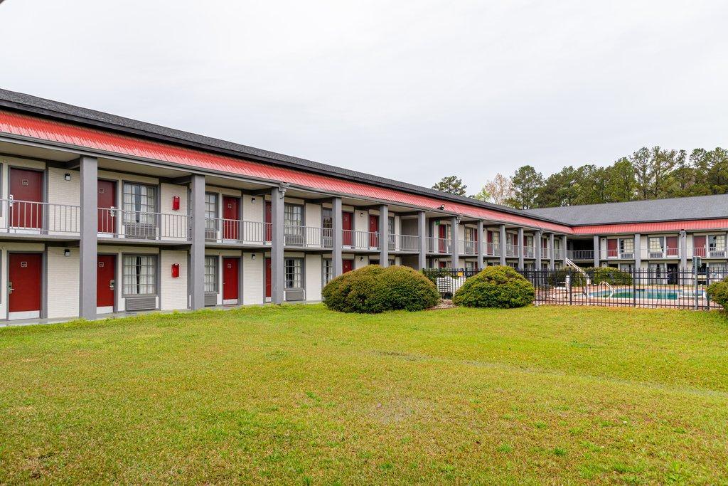 Red Roof Inn Savannah - Richmond Hill I-95 מראה חיצוני תמונה