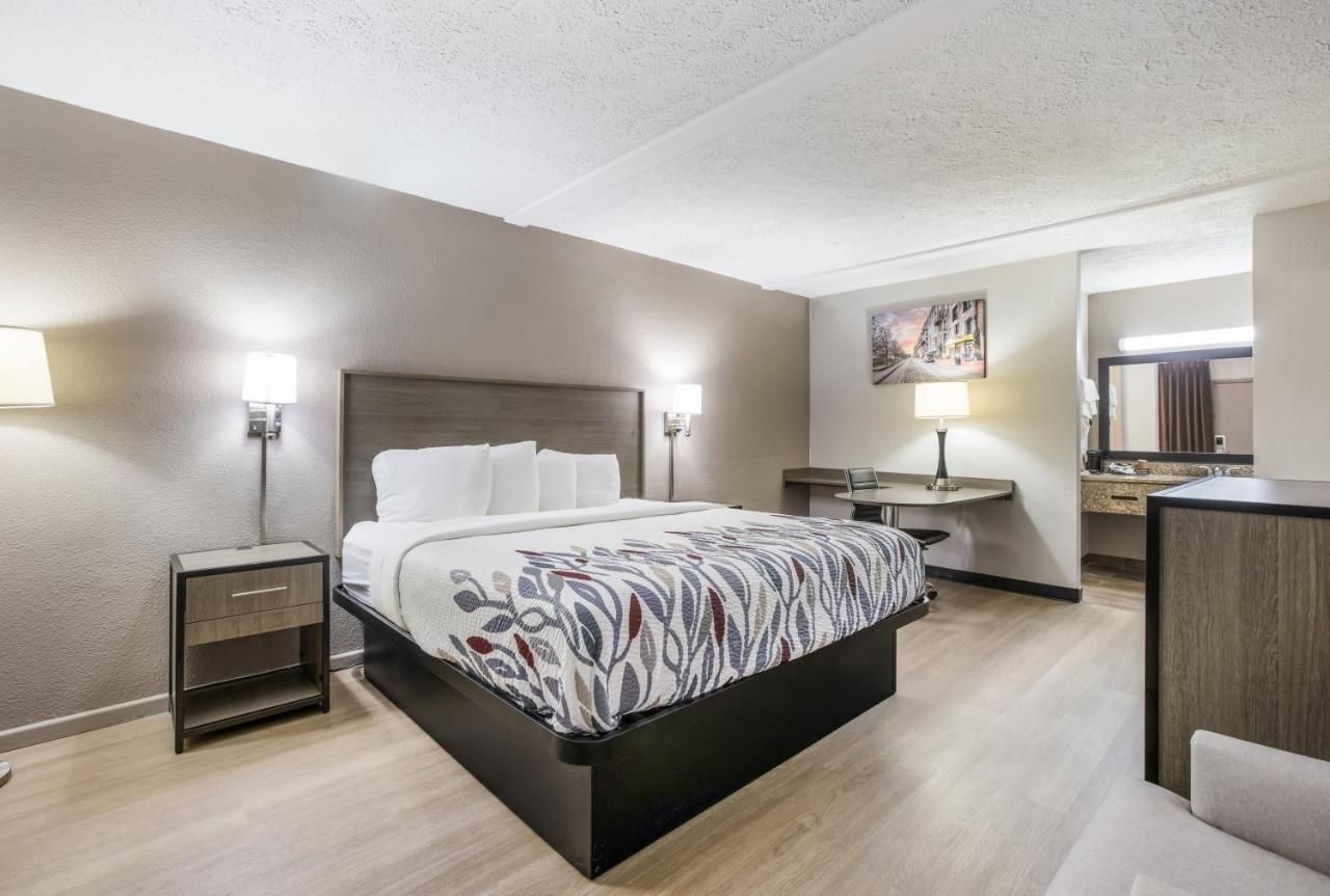 Red Roof Inn Savannah - Richmond Hill I-95 מראה חיצוני תמונה