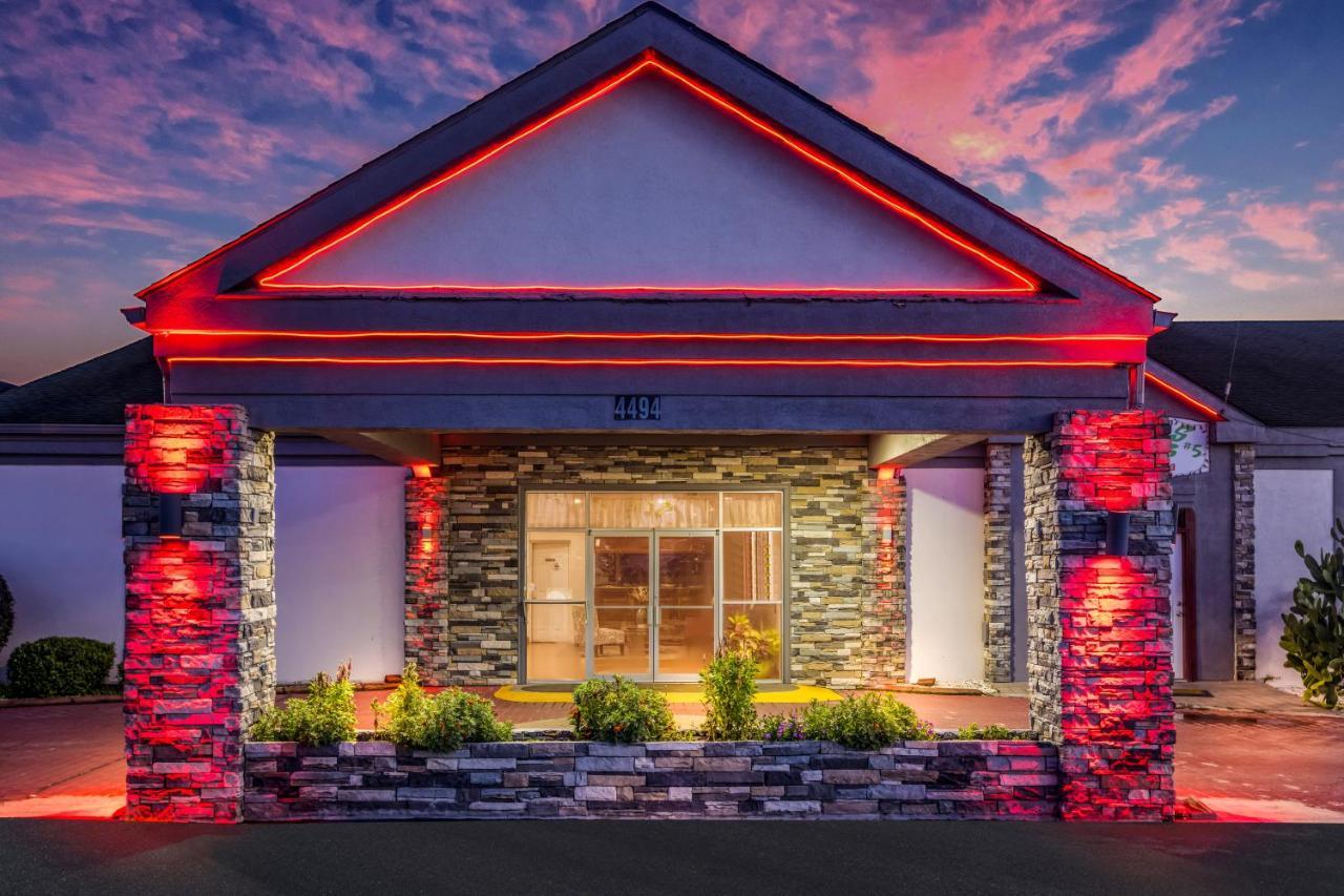 Red Roof Inn Savannah - Richmond Hill I-95 מראה חיצוני תמונה