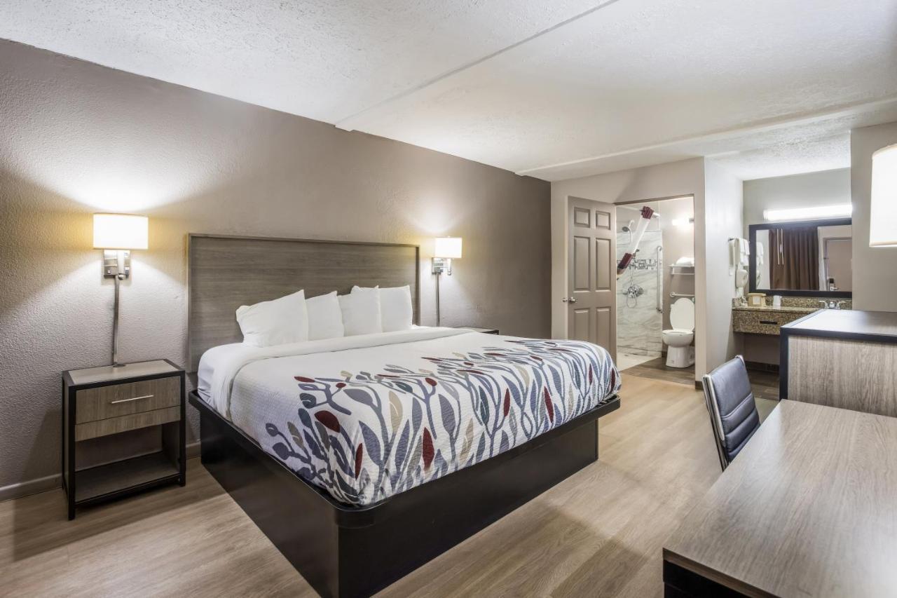 Red Roof Inn Savannah - Richmond Hill I-95 מראה חיצוני תמונה