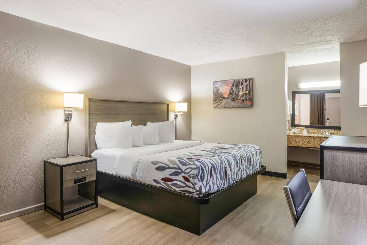Red Roof Inn Savannah - Richmond Hill I-95 מראה חיצוני תמונה